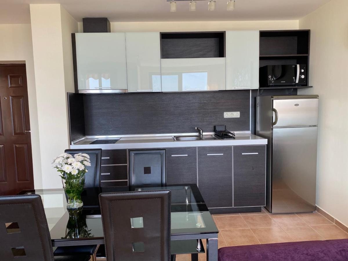 Sea View Apartment In Sveti Vlas Elenite Kültér fotó